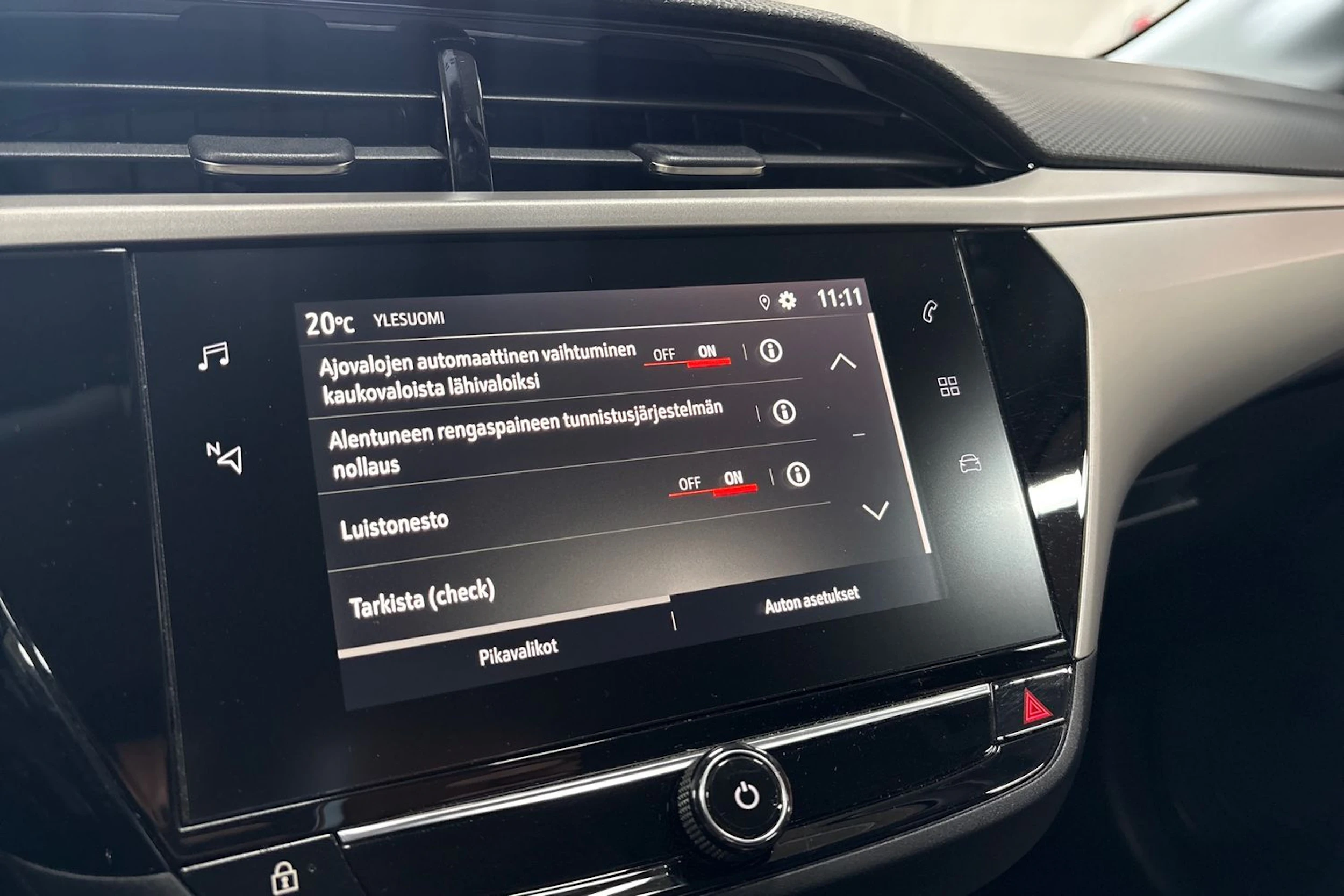 Valkoinen Opel CORSA 2021 kuva 16.