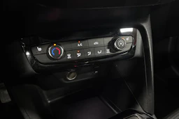 Valkoinen Opel CORSA 2021 kuva 19.