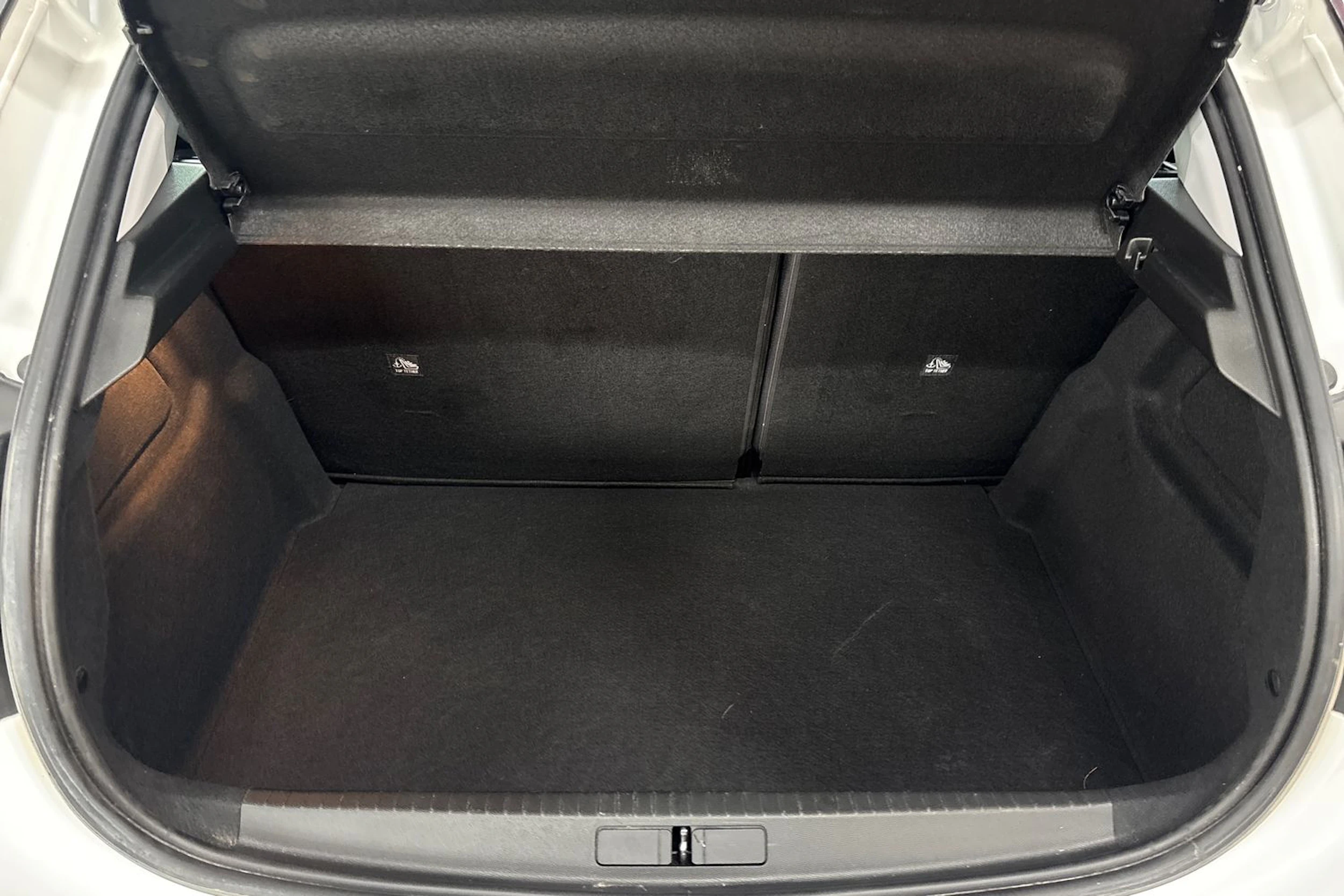 Valkoinen Opel CORSA 2021 kuva 21.