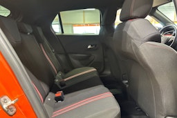 met. oranssi Opel Corsa 2021 kuva 16.