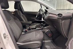 valkoinen Opel Crossland 2021 kuva 17.