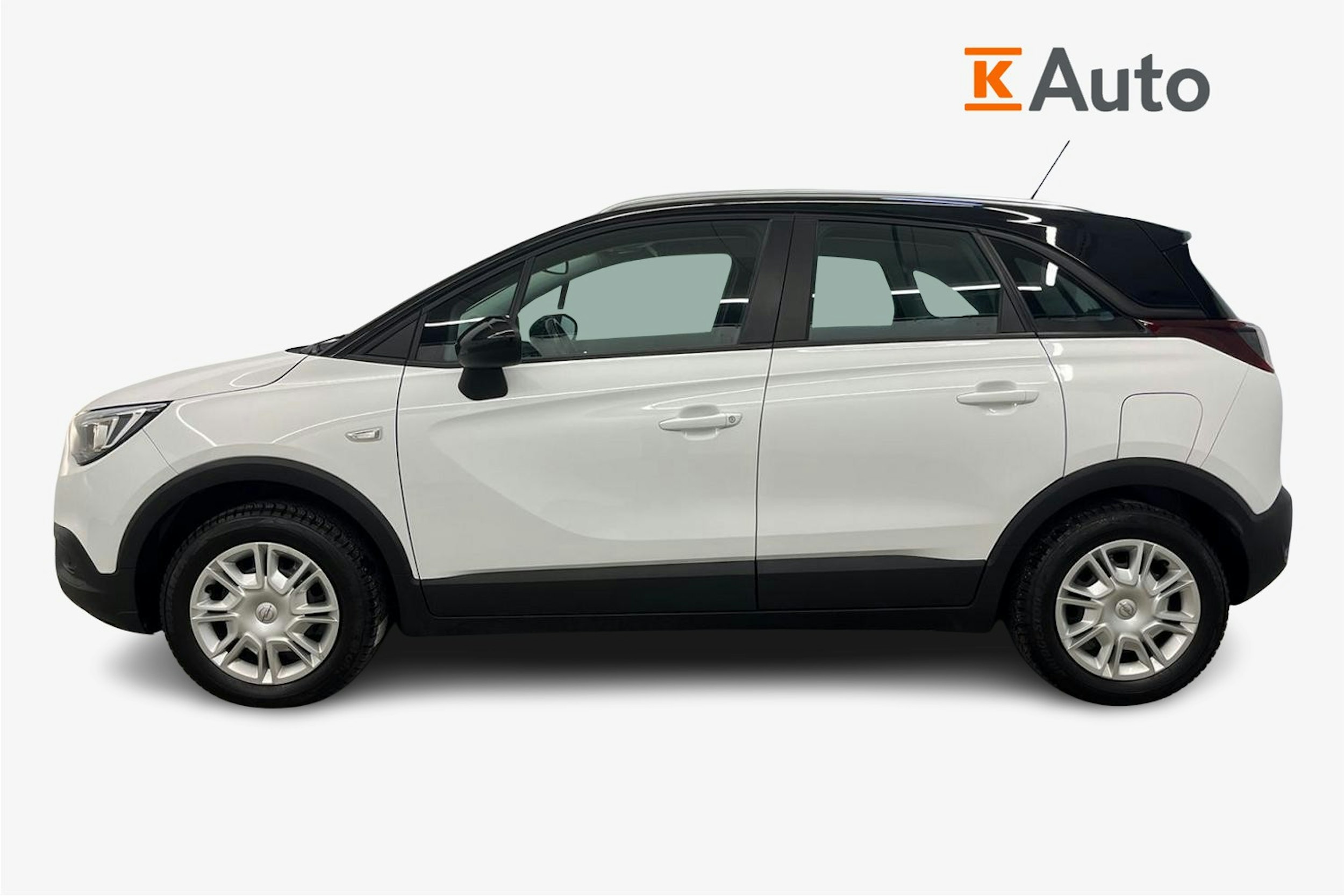 Valkoinen Opel Crossland 2021 kuva 6.