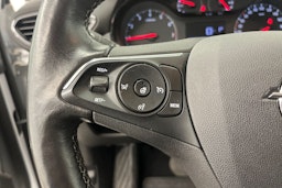 Valkoinen Opel Crossland 2021 kuva 16.