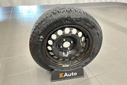 punainen Opel Crossland 2021 kuva 11.