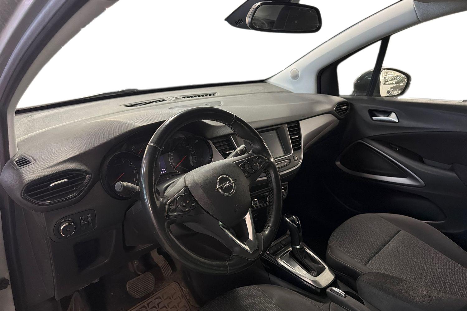 Opel Crossland Comfort 130 Turbo A 2022, photo 3/3