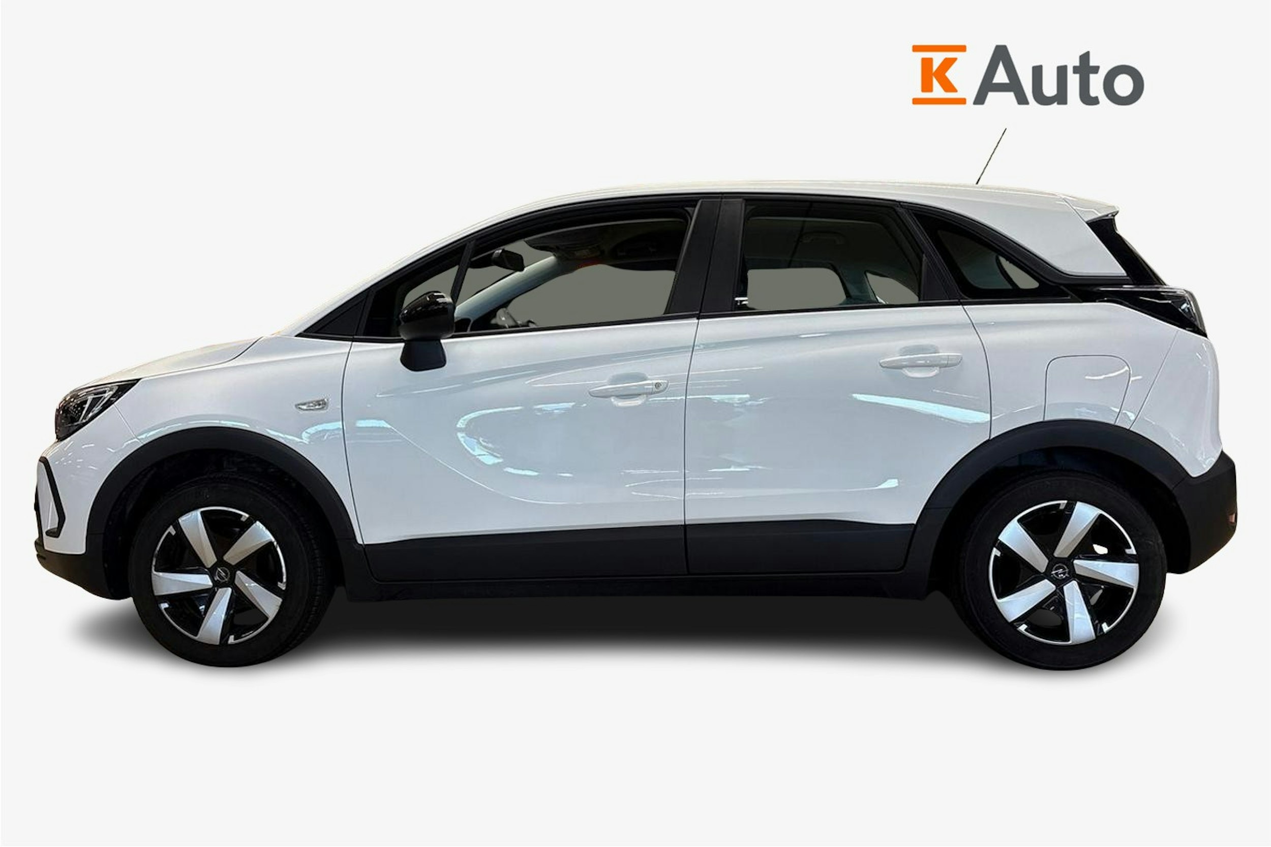 valkoinen Opel Crossland 2022 kuva 6.