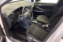 valkoinen Opel Crossland 2022 kuva 7.
