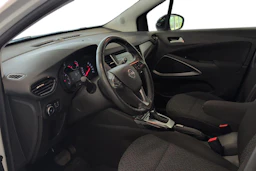 valkoinen Opel Crossland 2022 kuva 6.