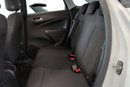 valkoinen Opel Crossland 2022 kuva 8.