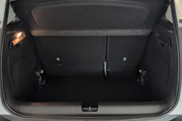 valkoinen Opel Crossland 2022 kuva 11.