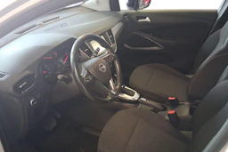 valkoinen Opel Crossland 2022 kuva 6.