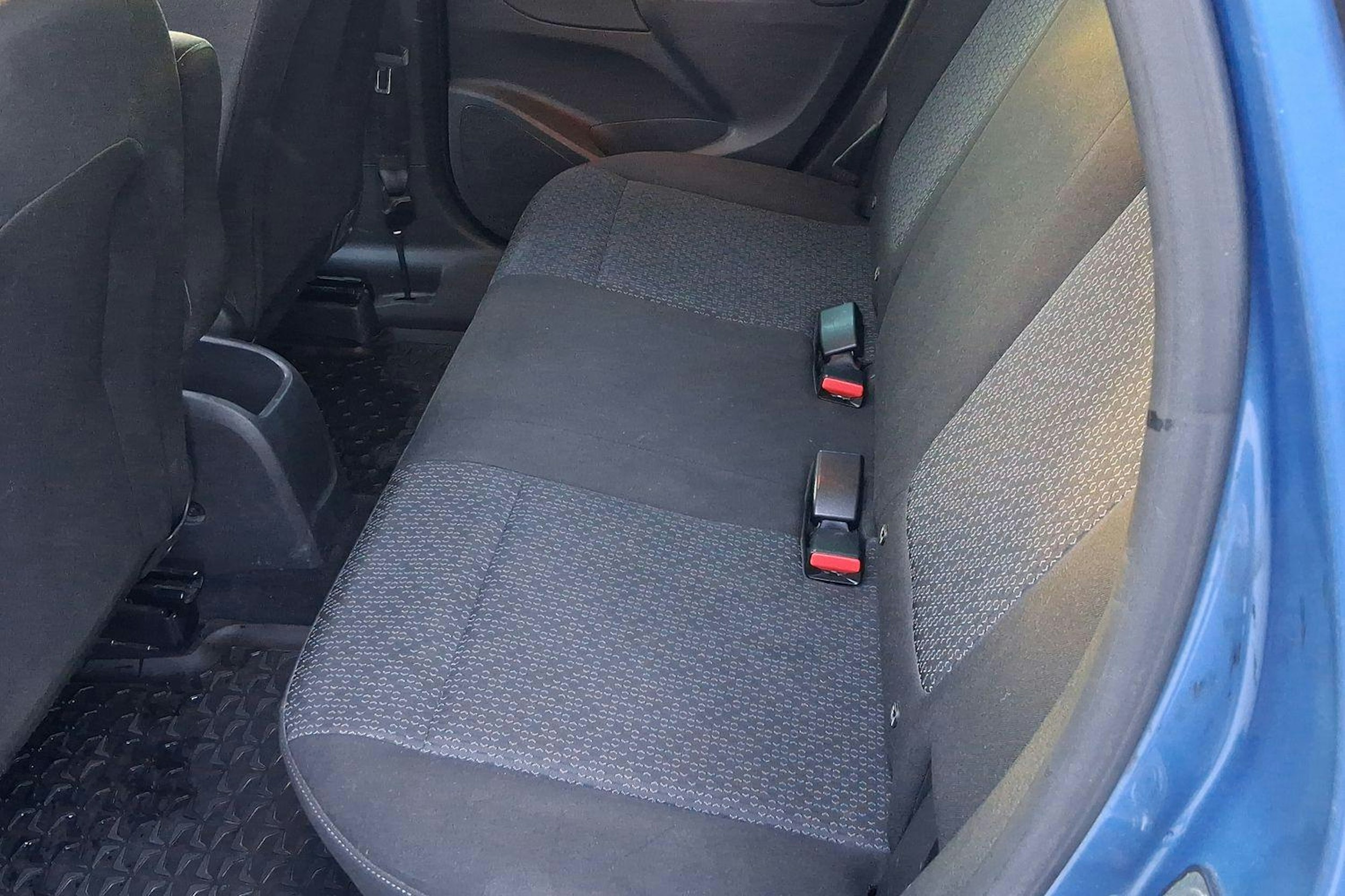 sininen Opel Crossland X 2018 kuva 8.