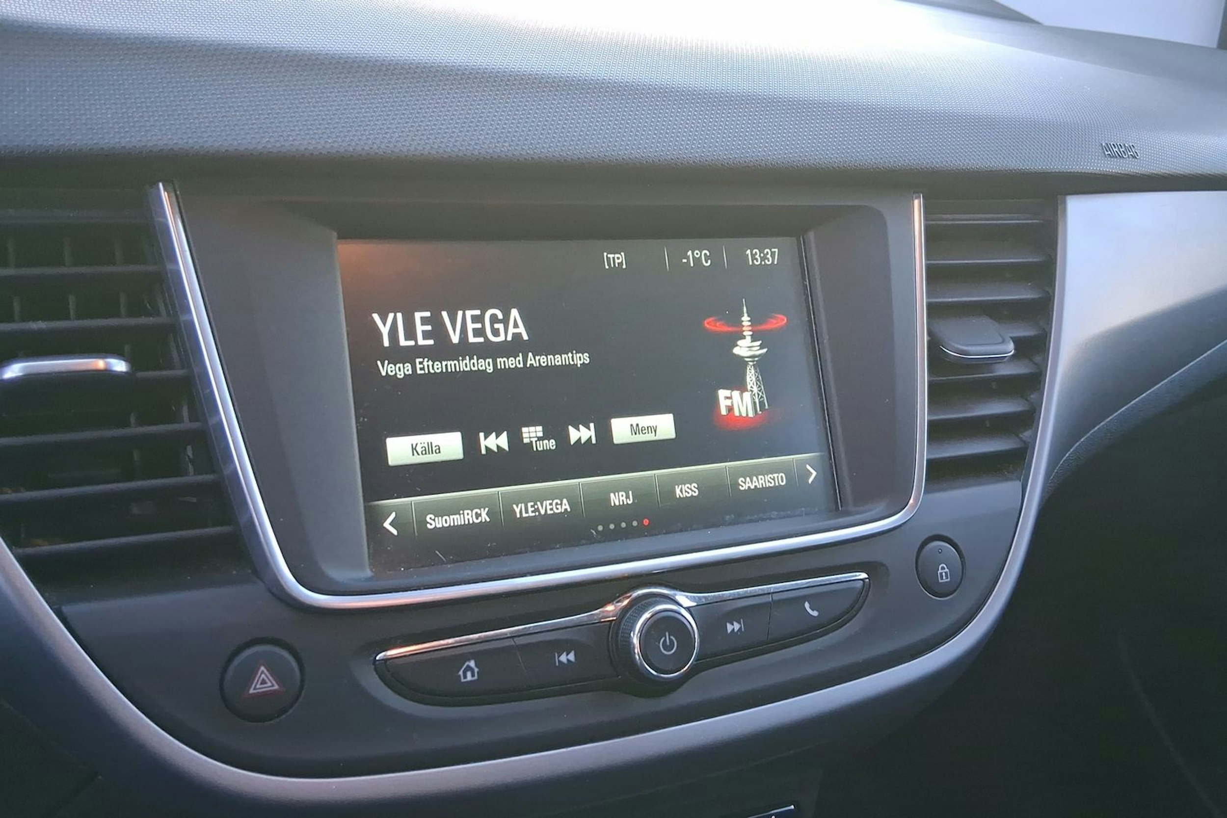 sininen Opel Crossland X 2018 kuva 14.