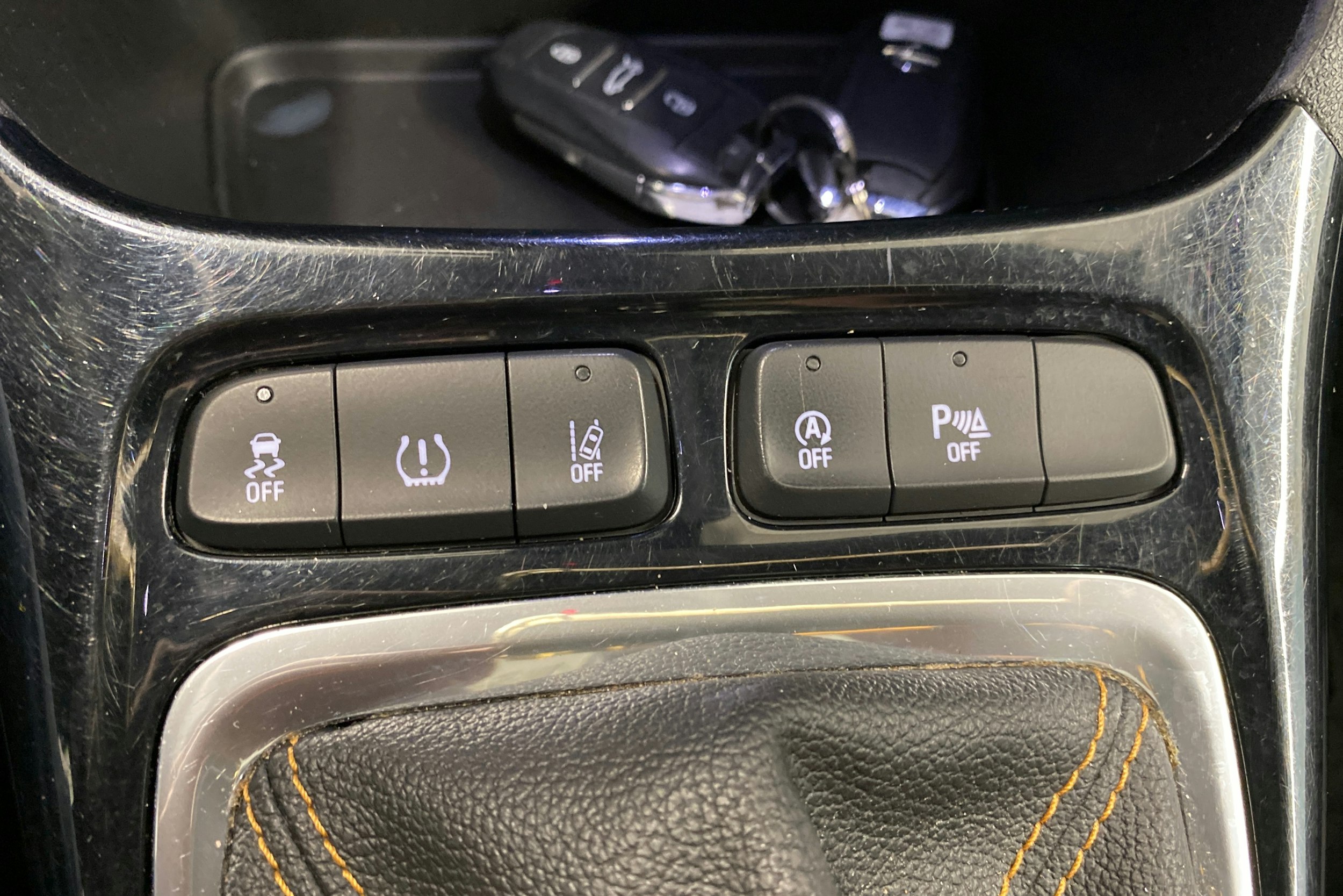 Musta Opel Crossland X 2018 kuva 21.