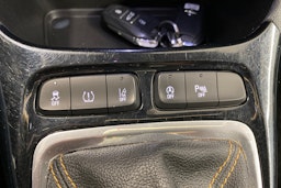 Musta Opel Crossland X 2018 kuva 21.
