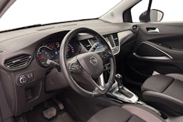valkoinen Opel Crossland X 2019 kuva 3.