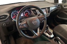 valkoinen Opel Crossland X 2020 kuva 3.