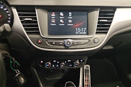 Valkoinen Opel Crossland X 2020 kuva 16.