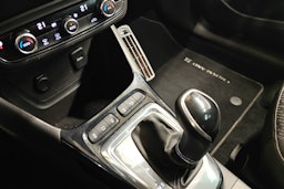 Valkoinen Opel Crossland X 2020 kuva 17.