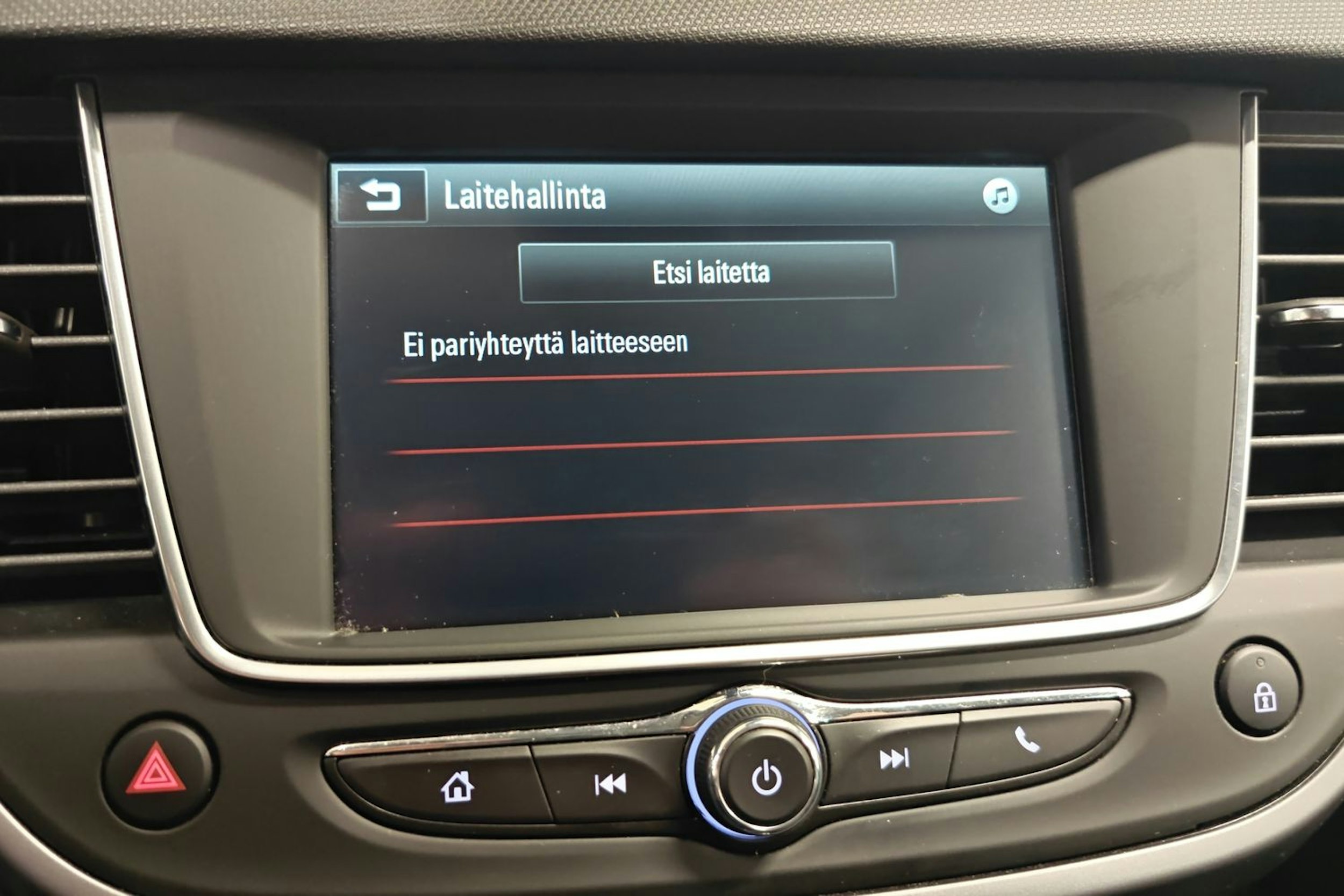 Valkoinen Opel Crossland X 2020 kuva 19.