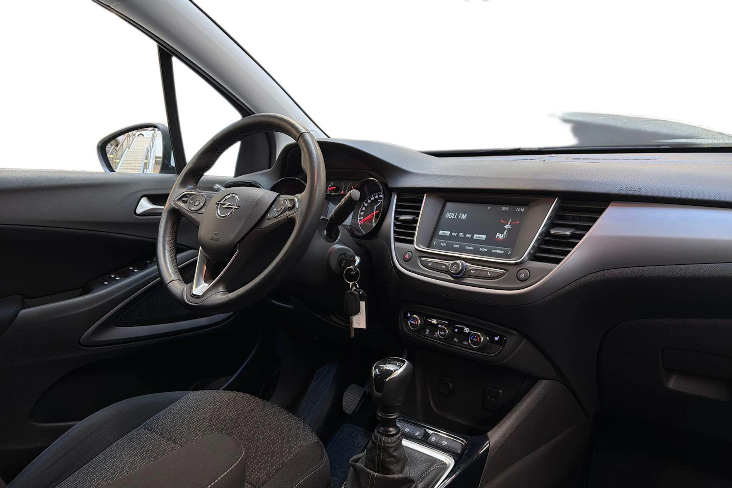 valkoinen Opel Crossland X 2021 kuva 7.