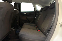 valkoinen Opel Crossland X 2021 kuva 8.