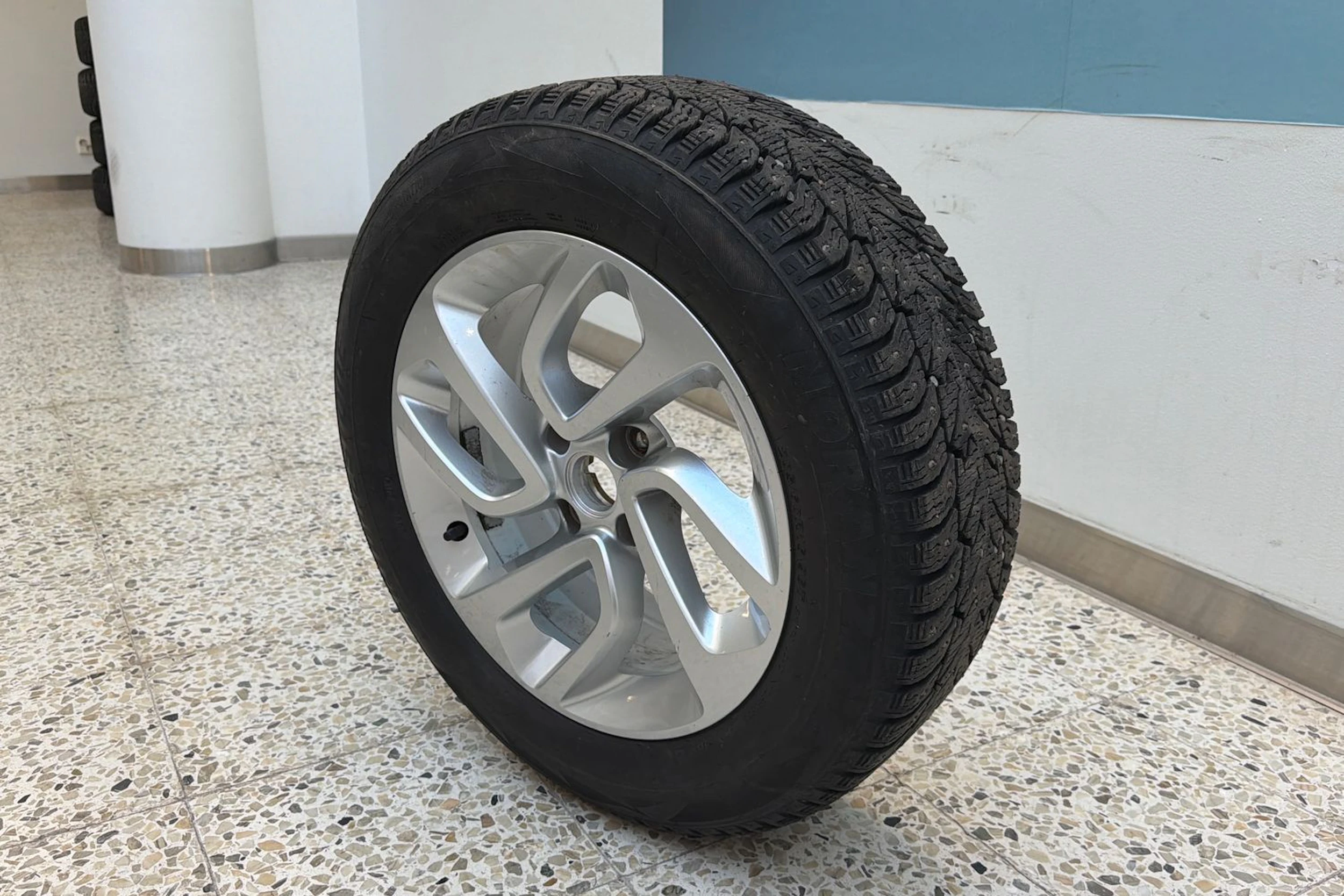 valkoinen Opel Crossland X 2021 kuva 10.