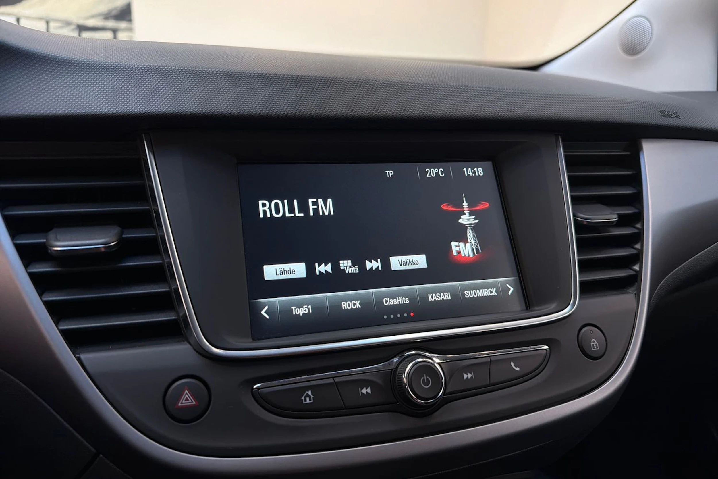 valkoinen Opel Crossland X 2021 kuva 15.