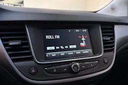 valkoinen Opel Crossland X 2021 kuva 15.