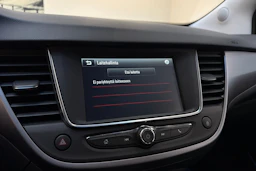 valkoinen Opel Crossland X 2021 kuva 17.