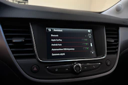 valkoinen Opel Crossland X 2021 kuva 19.