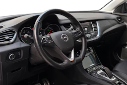 harmaa Opel Grandland 2021 kuva 6.
