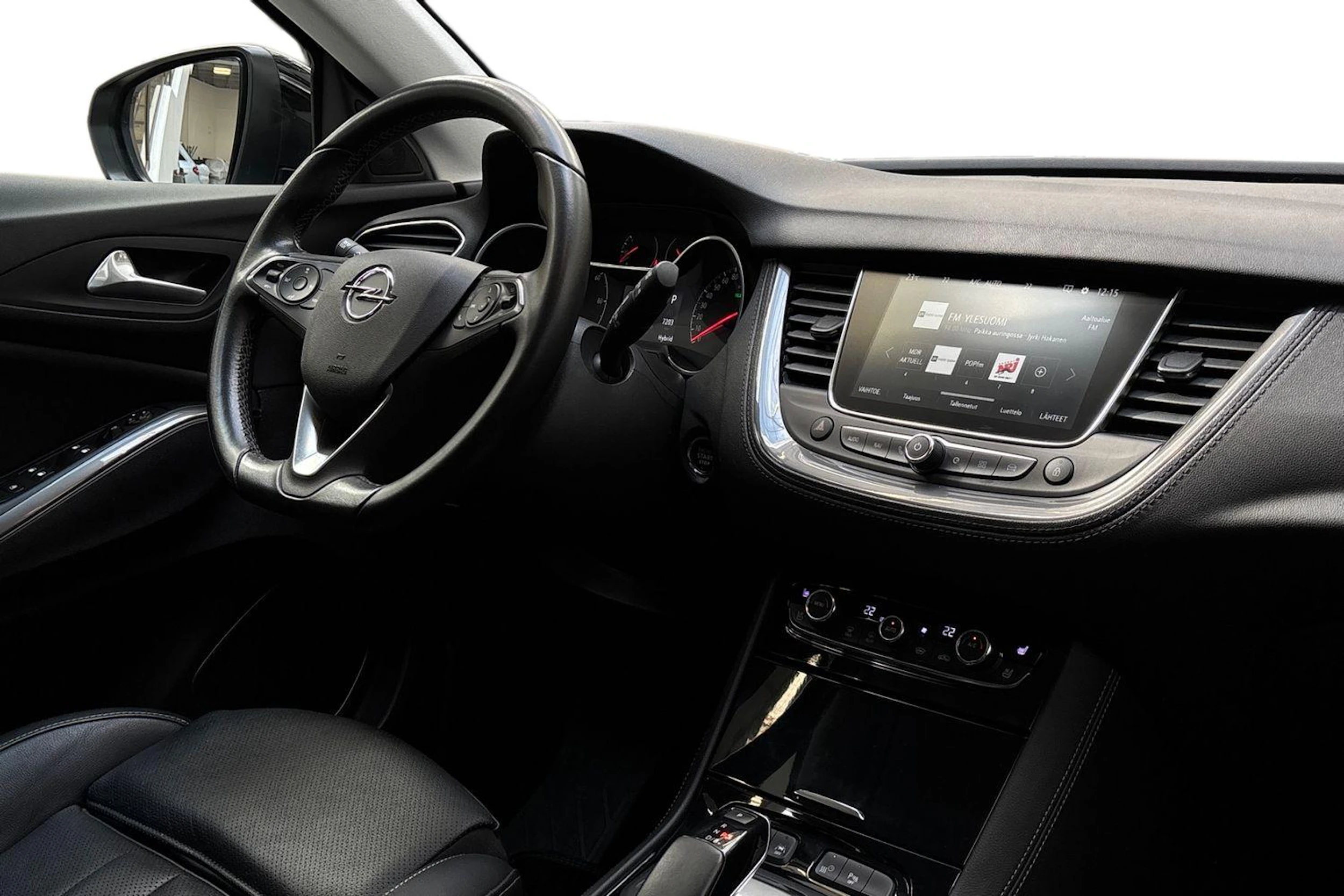 harmaa Opel Grandland 2021 kuva 7.