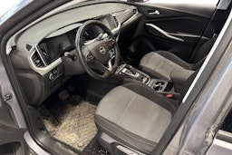 Harmaa Opel Grandland 2022 kuva 3.