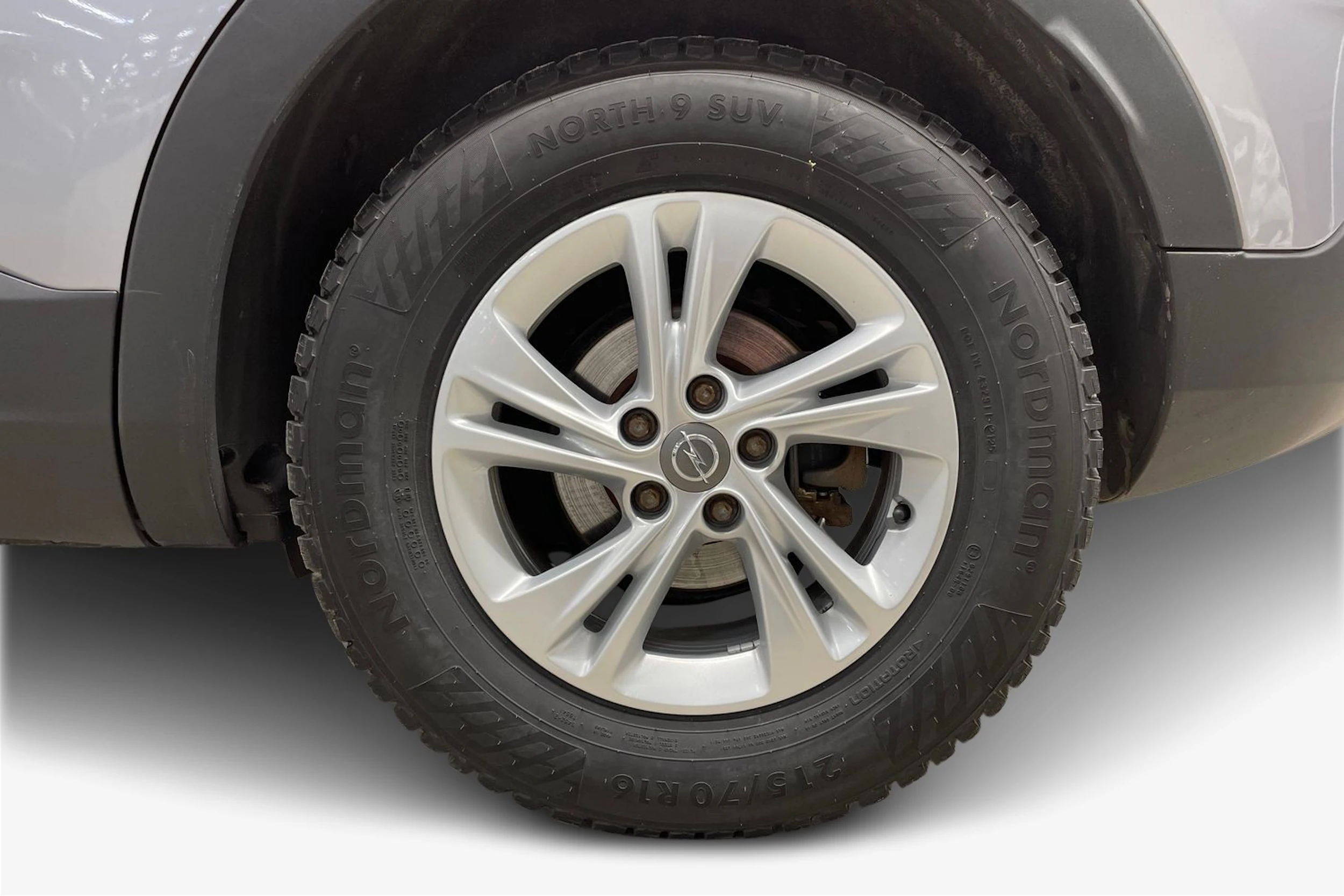 Harmaa Opel Grandland 2022 kuva 9.