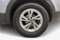 Harmaa Opel Grandland 2022 kuva 9.