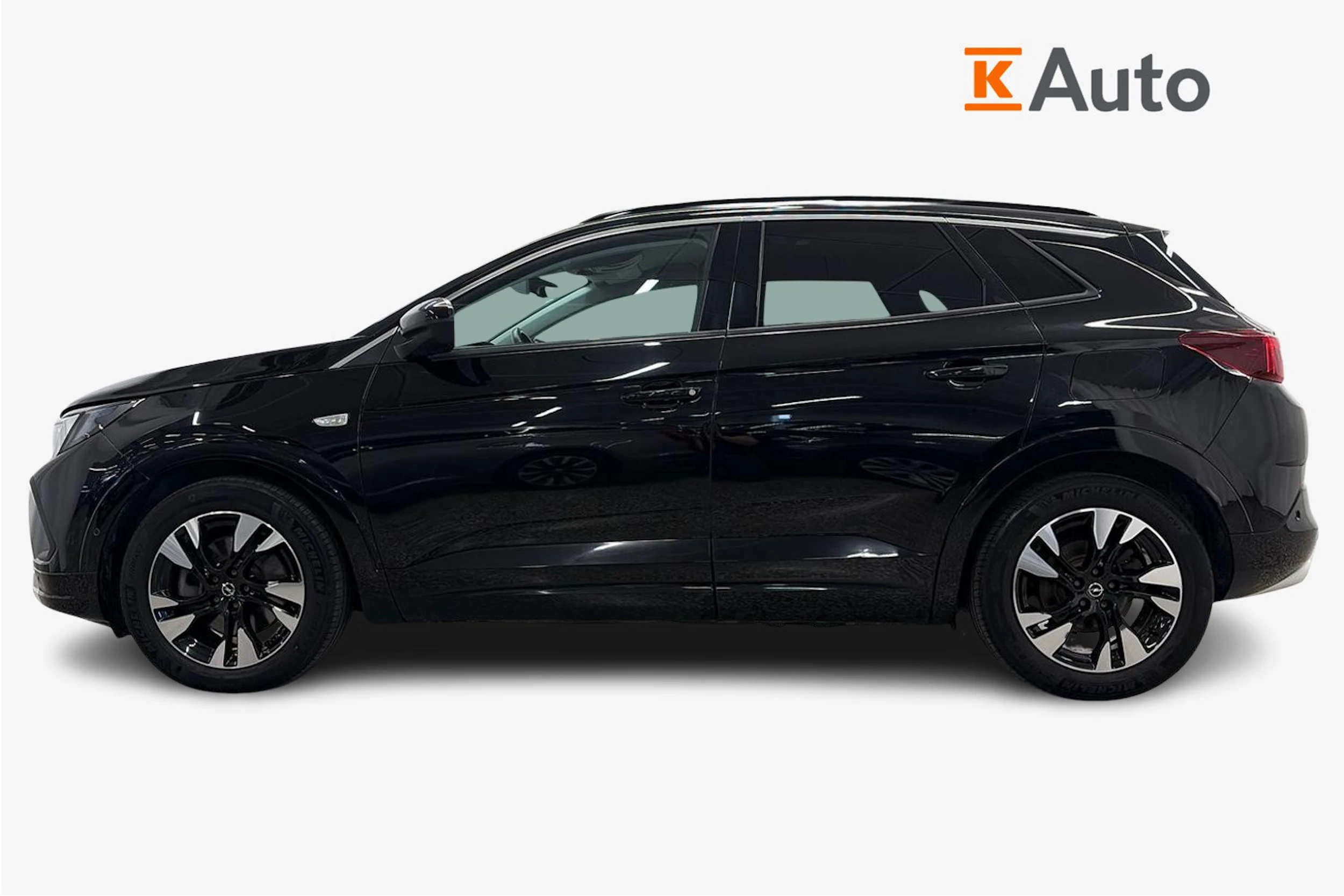musta Opel Grandland 2022 kuva 5.