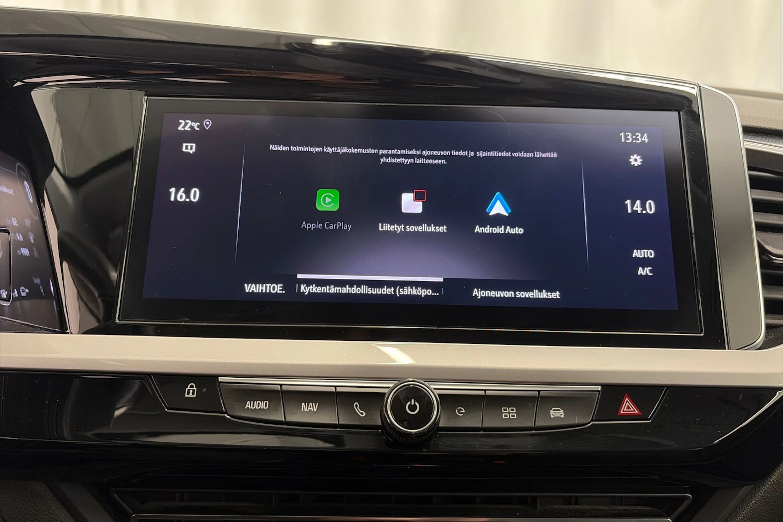 musta Opel Grandland 2022 kuva 21.