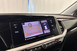 Valkoinen Opel Grandland 2023 kuva 24.
