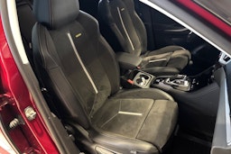 Punainen Opel Grandland 2023 kuva 14.