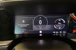 Punainen Opel Grandland 2023 kuva 17.