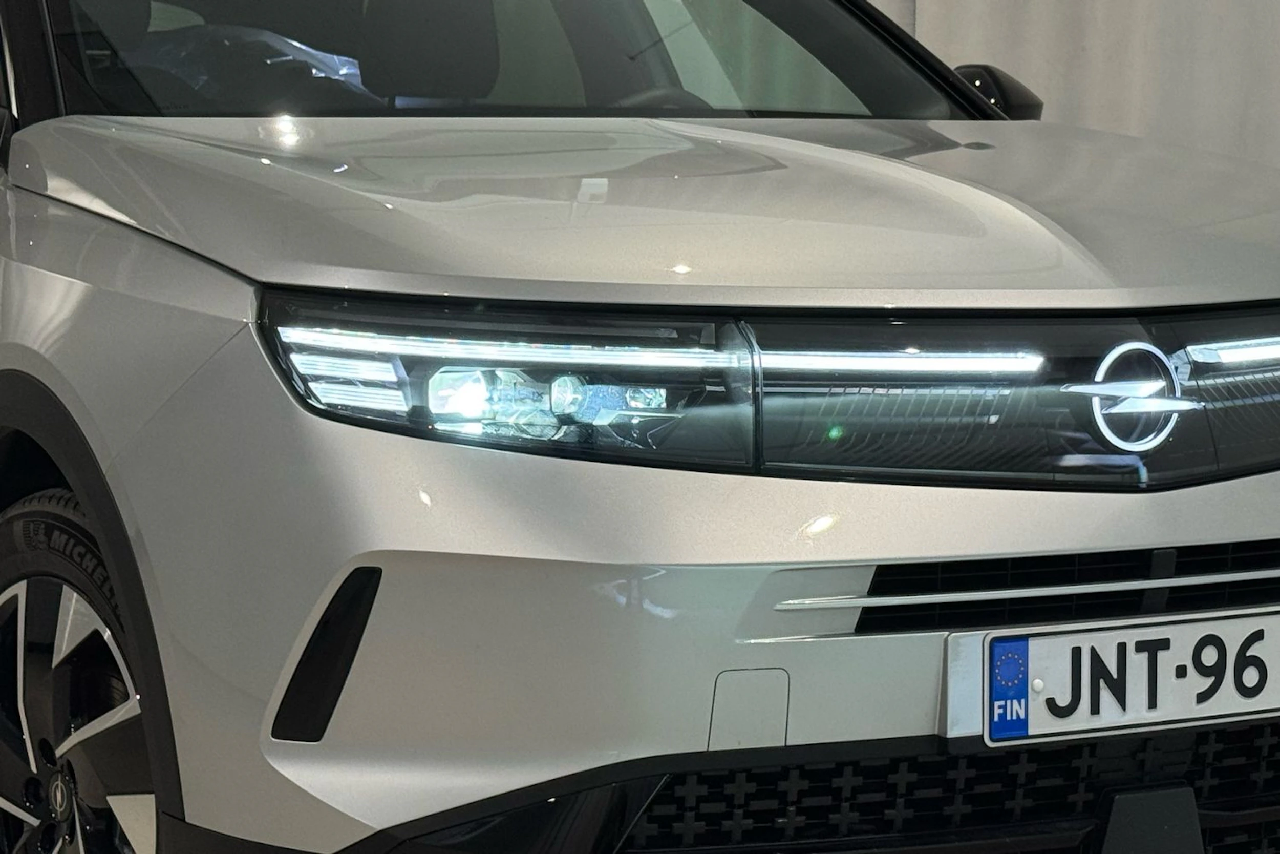 met. hopea Opel Grandland 2025 kuva 12.