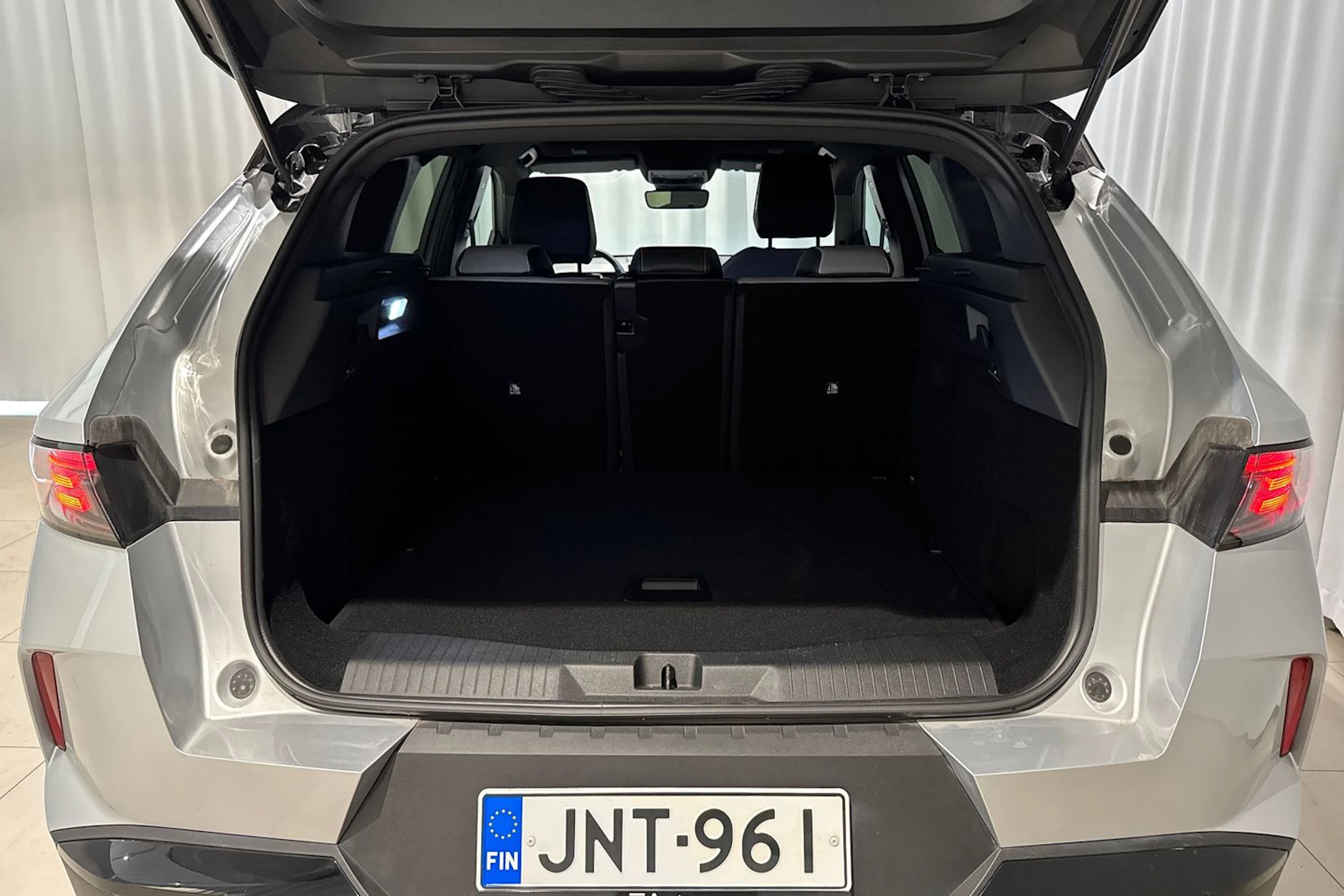 met. hopea Opel Grandland 2025 kuva 13.