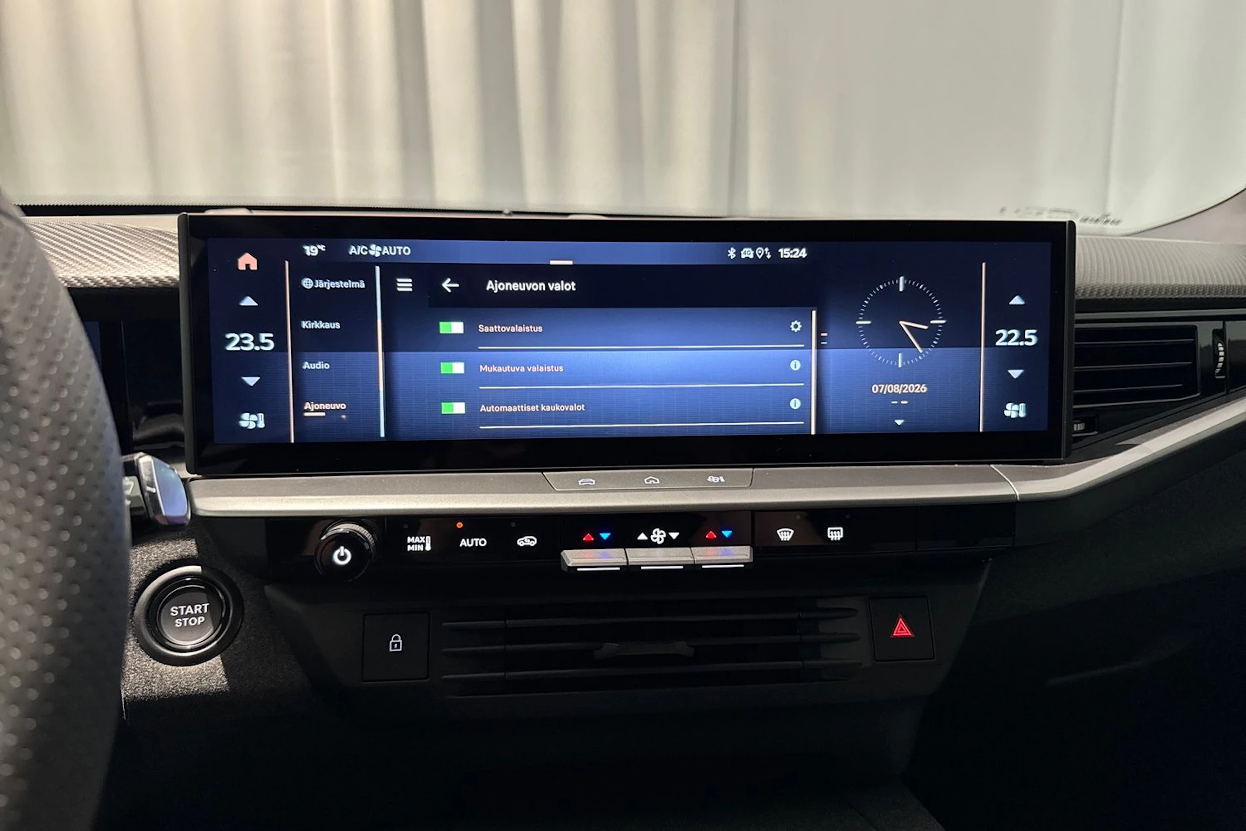 met. hopea Opel Grandland 2025 kuva 25.