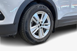 valkoinen Opel Grandland X 2018 kuva 11.