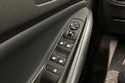 valkoinen Opel Grandland X 2018 kuva 30.