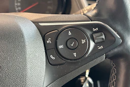 Sininen Opel Grandland X 2018 kuva 24.