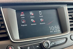 Sininen Opel Grandland X 2018 kuva 27.