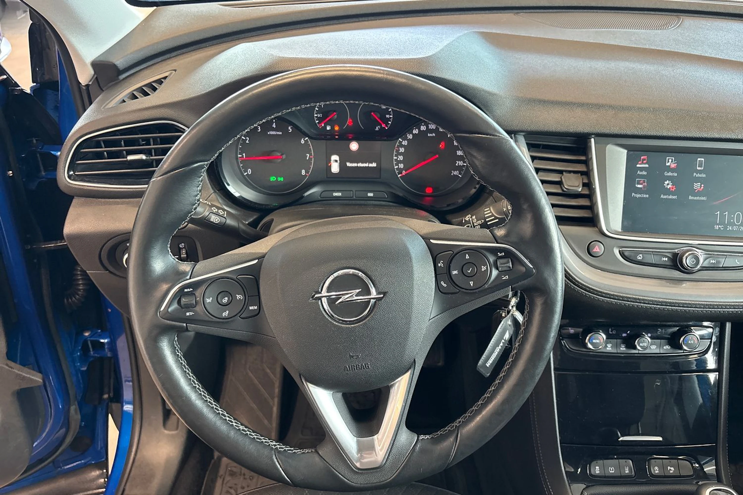 Sininen Opel Grandland X 2018 kuva 31.