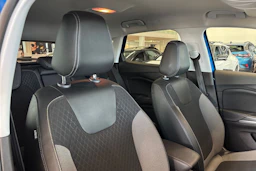 Sininen Opel Grandland X 2018 kuva 38.